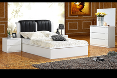 Rugby bed with leather back